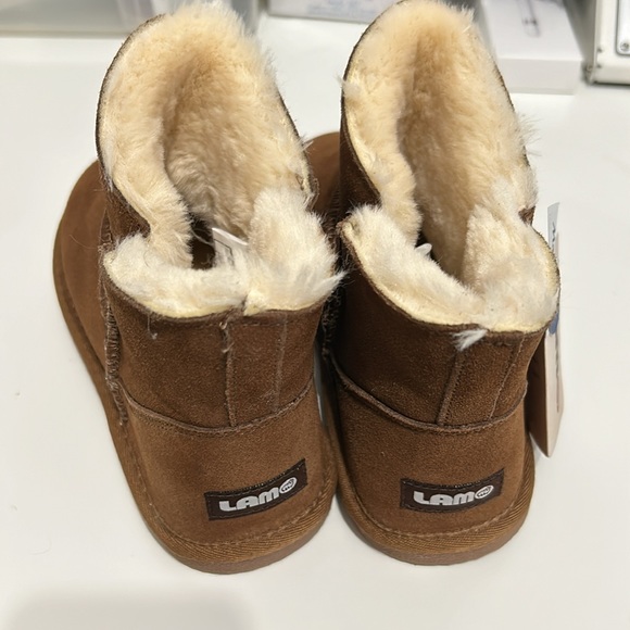 Lamo Suede Boots Lined Chestnut NWT - Picture 3 of 7